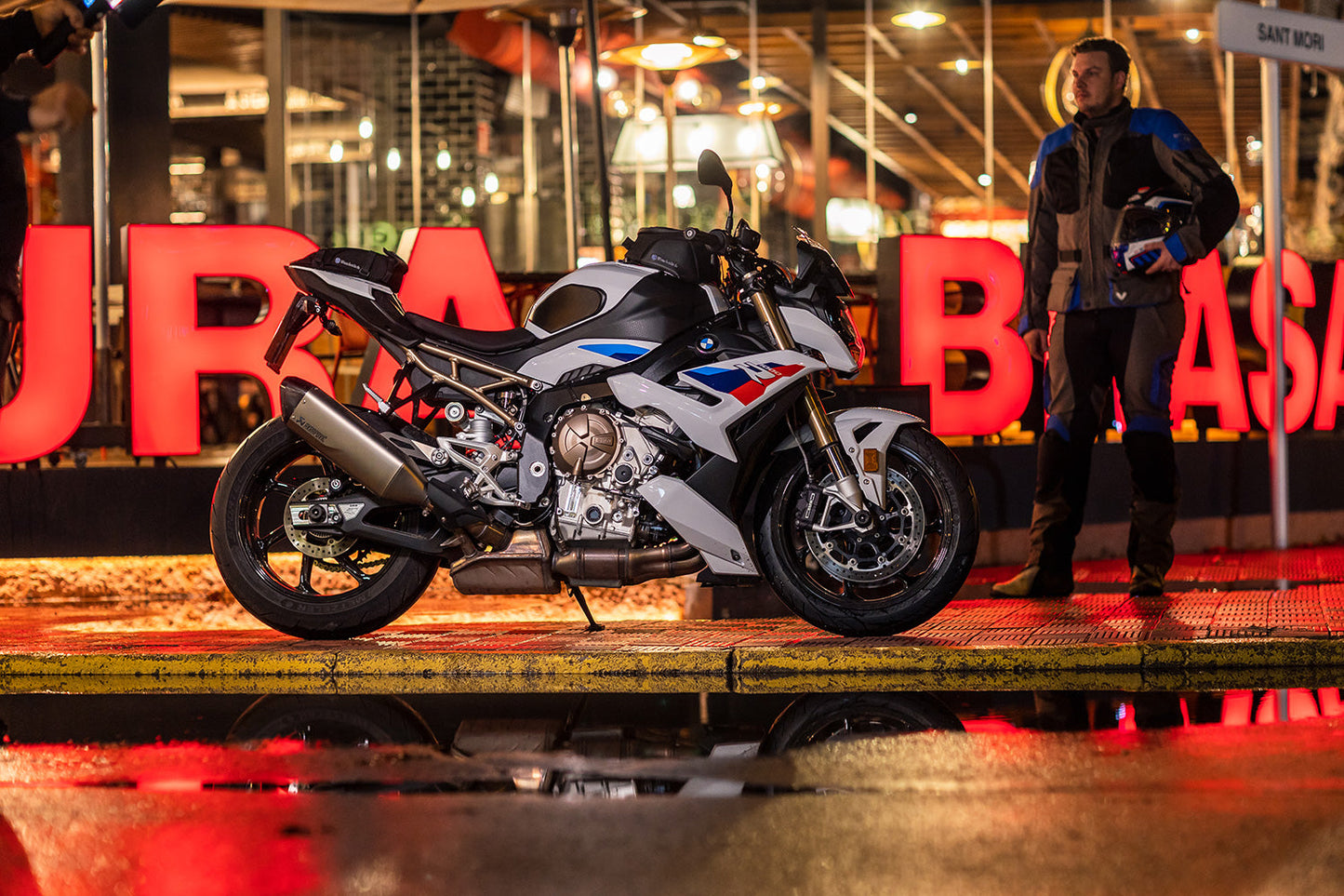 MARATHON windshield - smoked grey