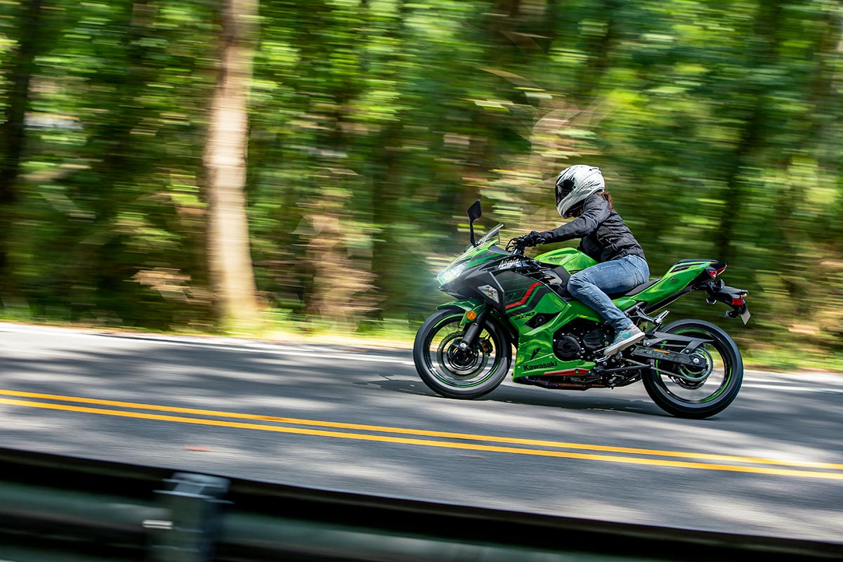 Kawasaki Ninja 400 2023 Sport