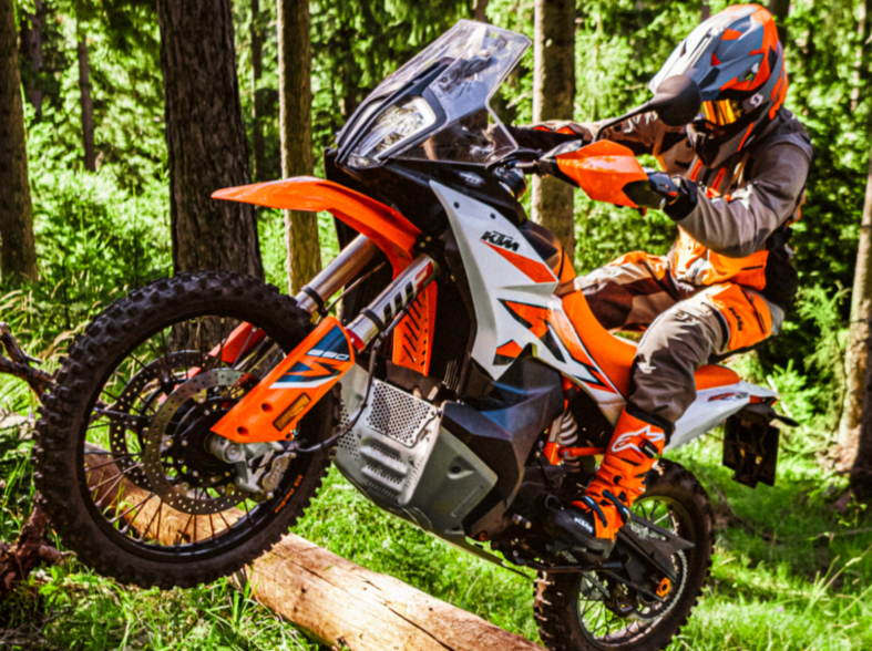 KTM 890 Adventure R 2024 Travel