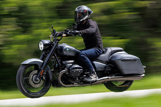 Essential Gear for Motorcyclists: Helmets, Jackets, and Accessories