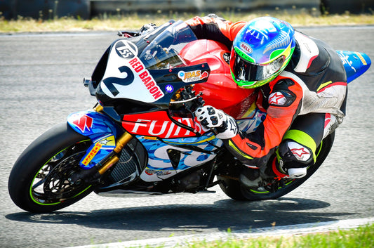 GSXR-1000R WINS NZ SUPERBIKES