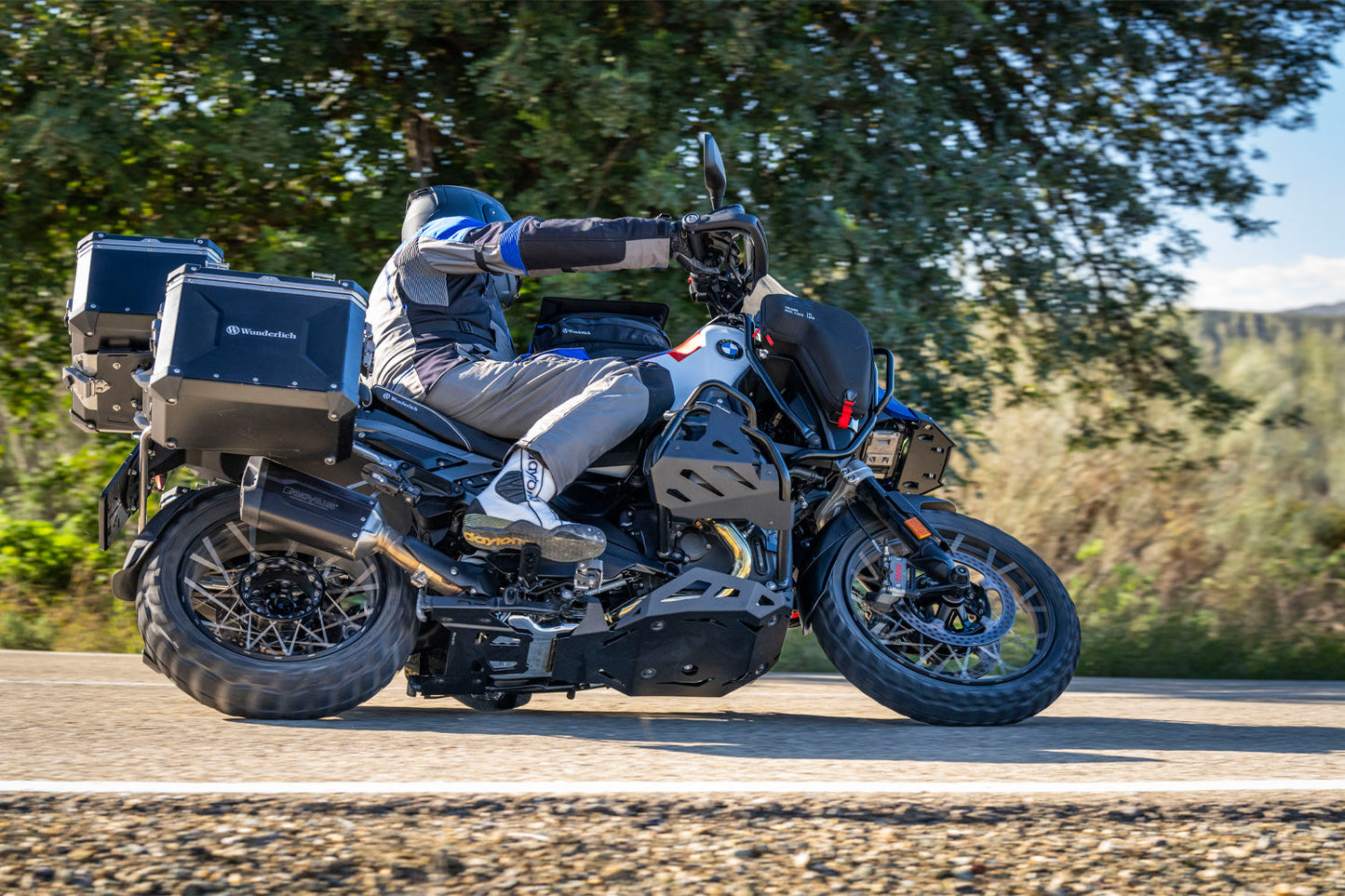 Tank protection bar ULTIMATE PRO R 1300 GS Adventure - black