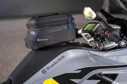 R1300 GS Does not fit models with Vario top case holder or grab handles