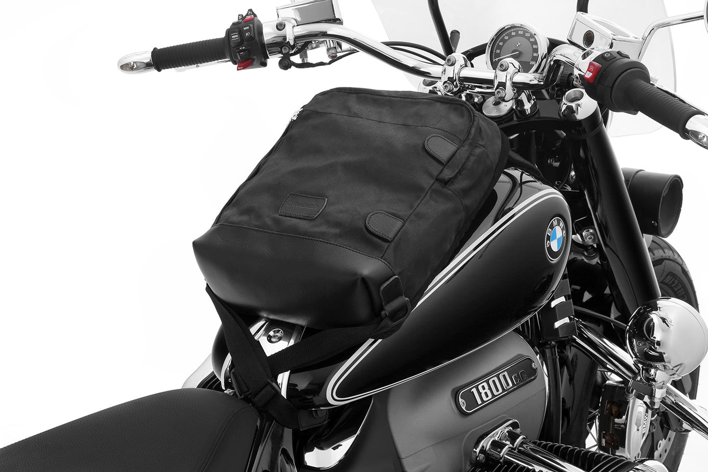 tank bag for R 18 - black