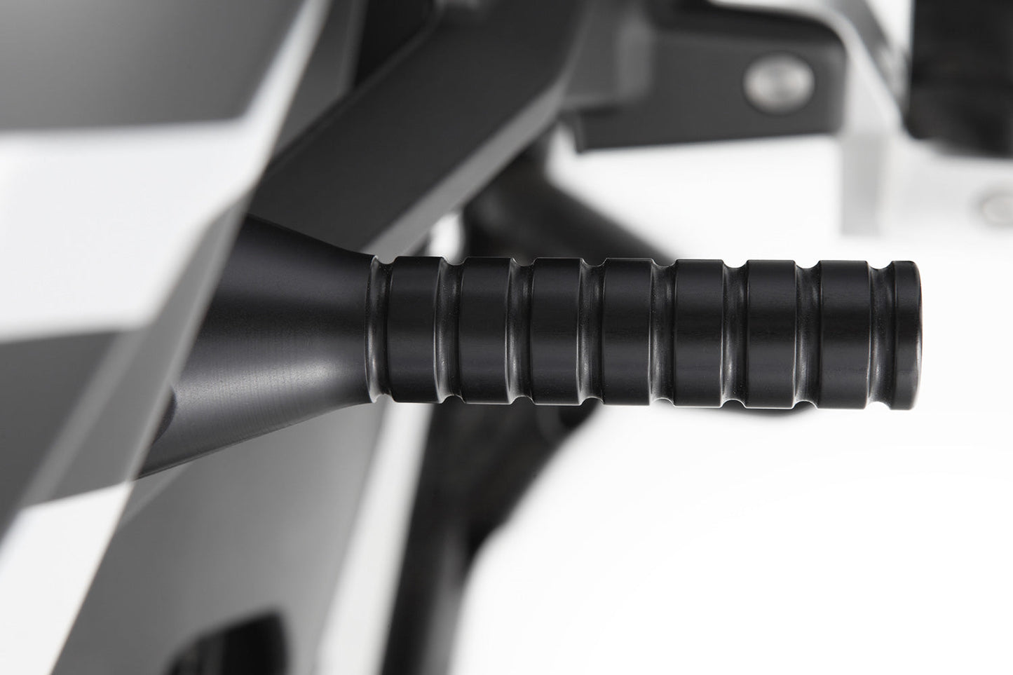 fold-away lifting handle - black