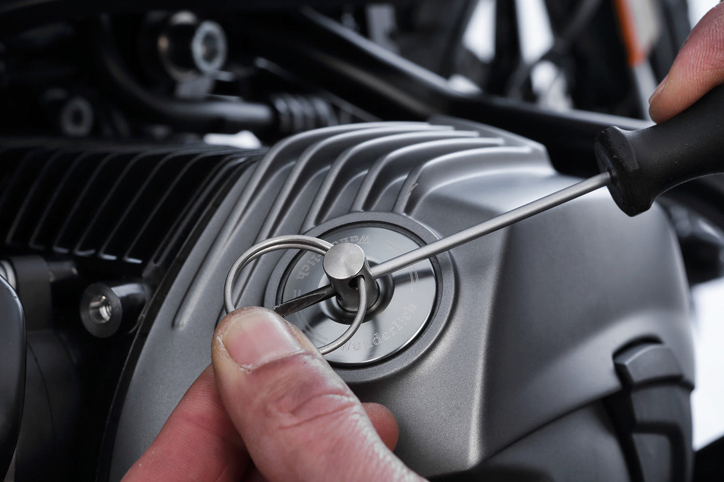 Safety oil filler plug  titanium