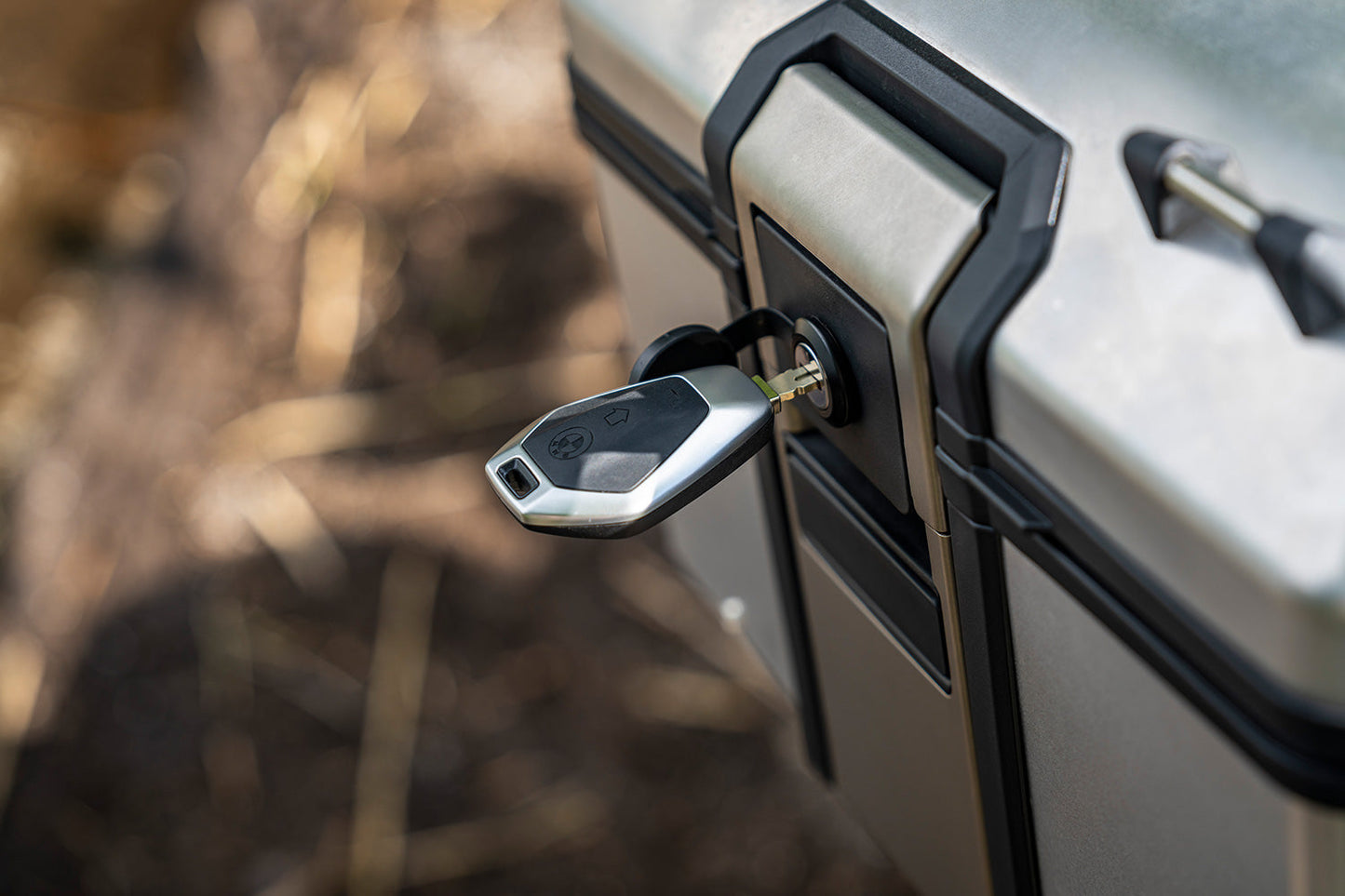 Topcase X-CASE X48 with standard lock - Piece - silver