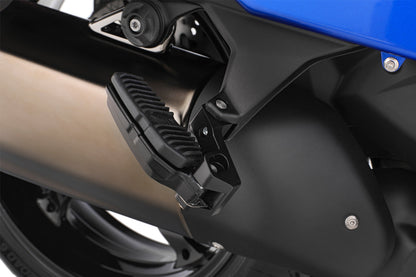 ERGO Passenger Footrest Lowering Kit for the BMW R 1300 RT - black