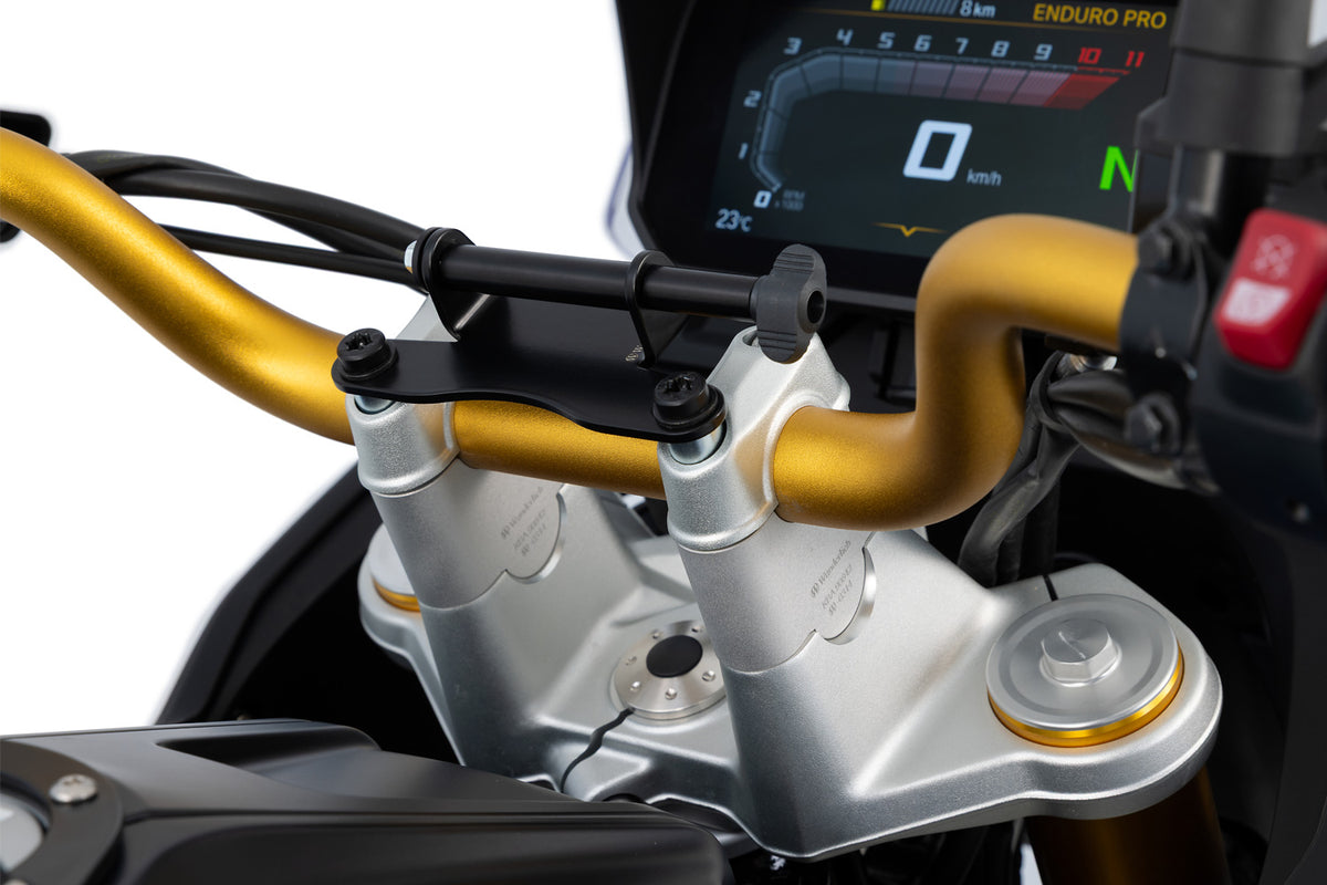 Wunderlich device carrier for handlebar clamp with handlebar riser – F 450 GS