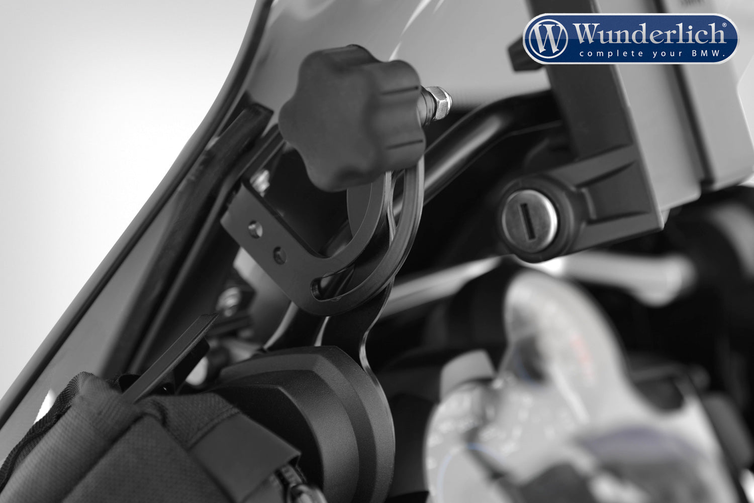 Screen reinforcement for original or accessory screen