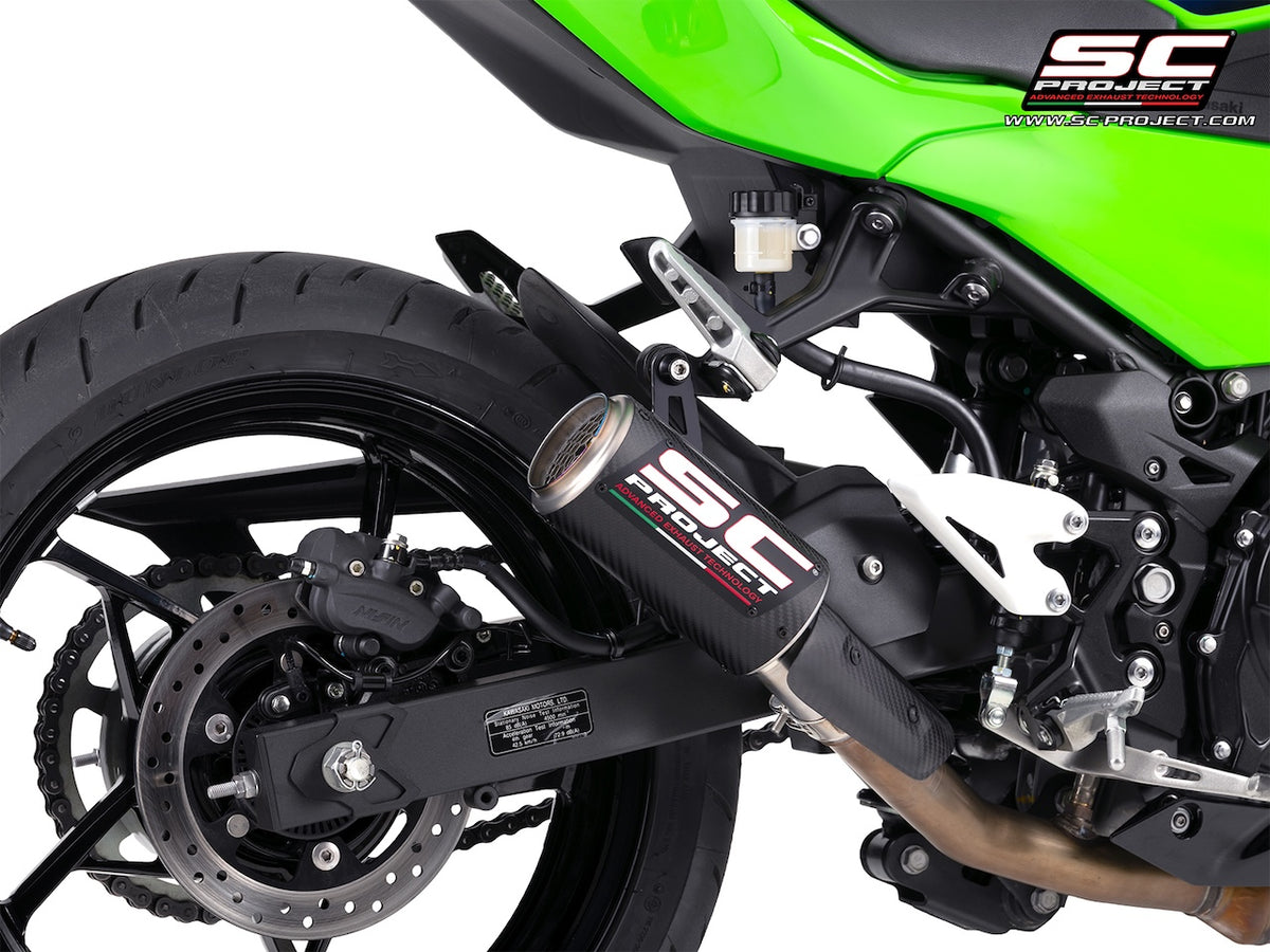 KAWASAKI NINJA 500 (2024 - 2026) CR-T carbon fibre exhaust, with stoneguard grid