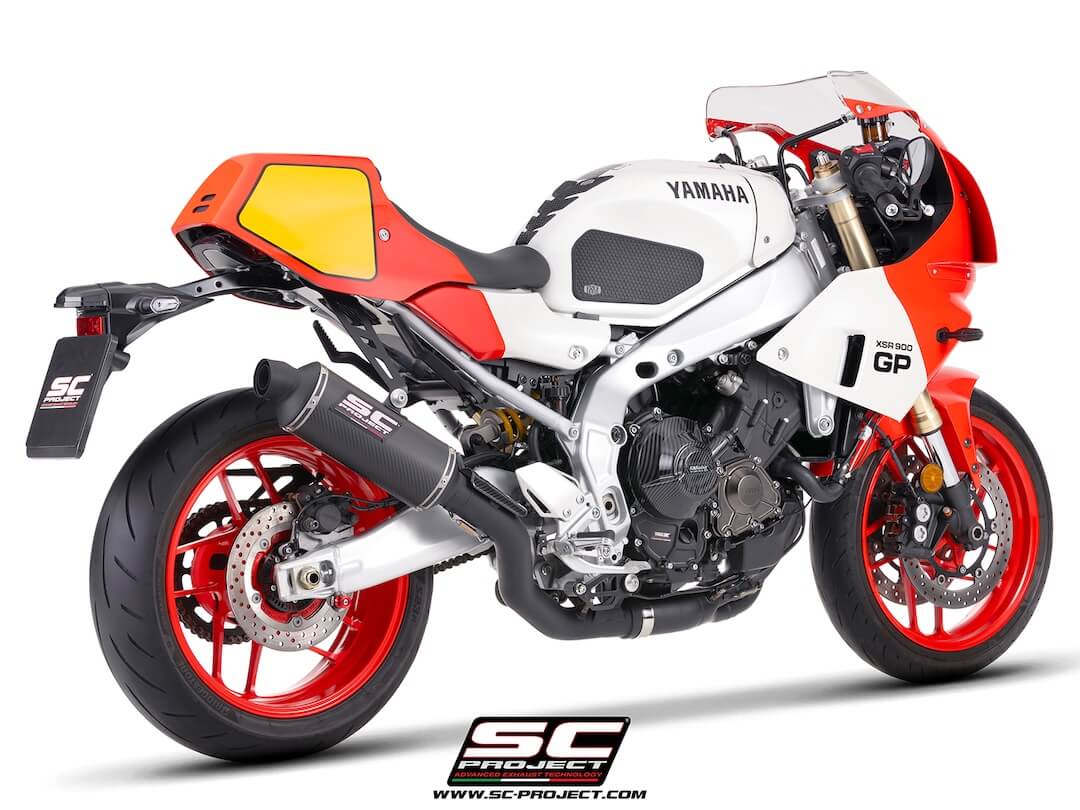 YAMAHA XSR900 GP (2024-2026) 3-1 Stainless steel full exhaust system, with Oval R60 carbon fibre exhaust, matt black