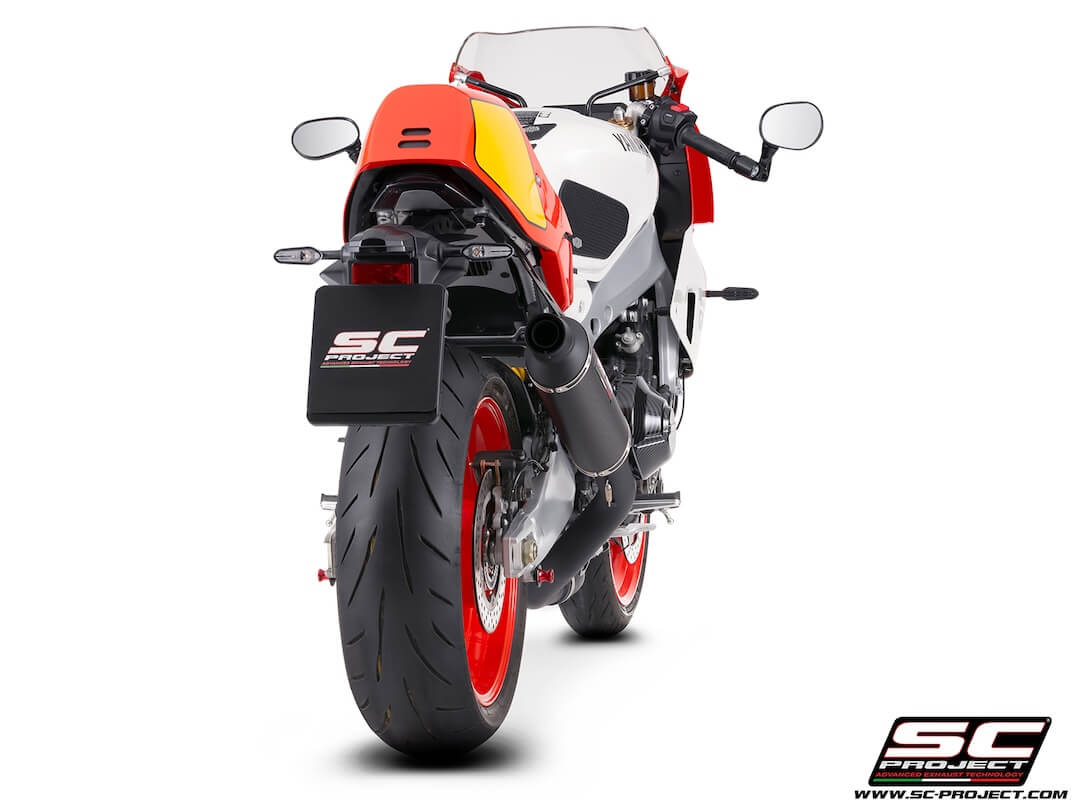 YAMAHA XSR900 GP (2024-2026) 3-1 Stainless steel full exhaust system, with Oval R60 carbon fibre exhaust, matt black
