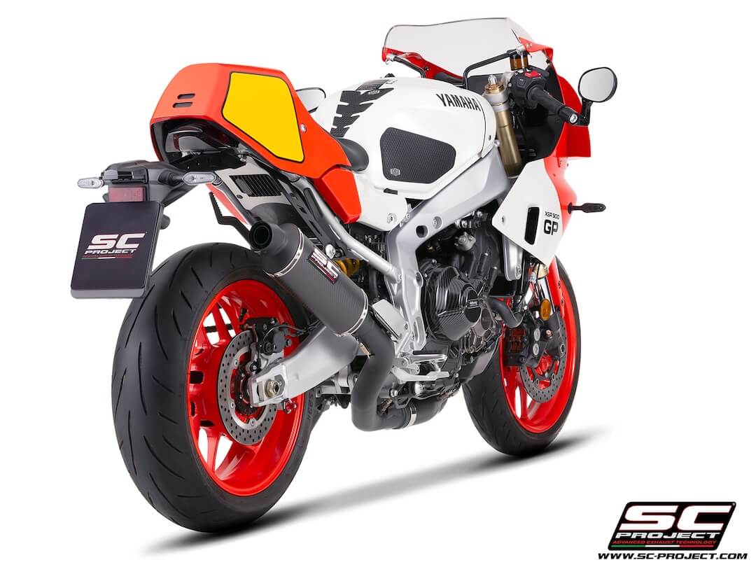 YAMAHA XSR900 GP (2024-2026) 3-1 Stainless steel full exhaust system, with Oval R60 carbon fibre exhaust, matt black