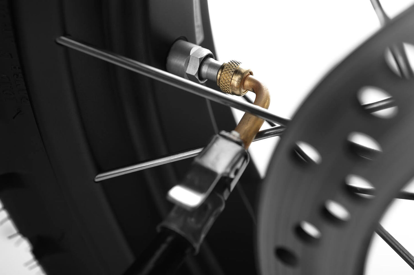 90 Valve stem adapter